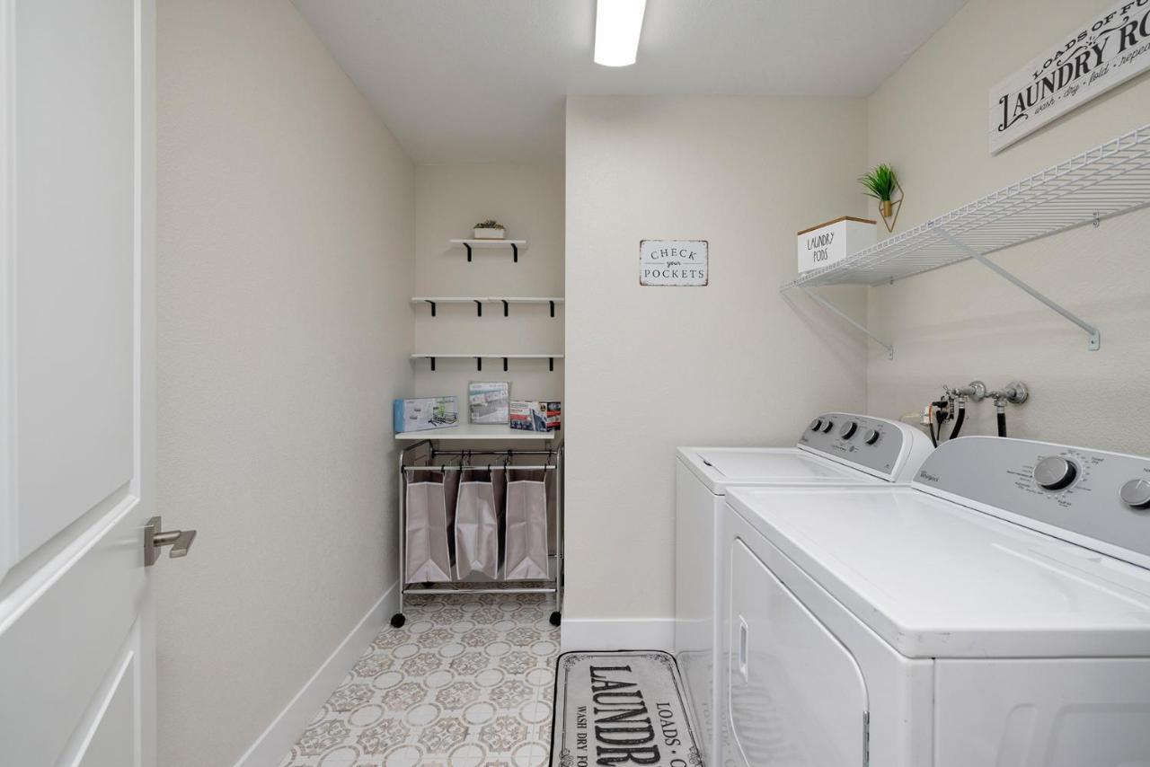 Single Story Minutes From Summerlin With Rv Parking & Dog Friendly Las Vegas Exterior foto